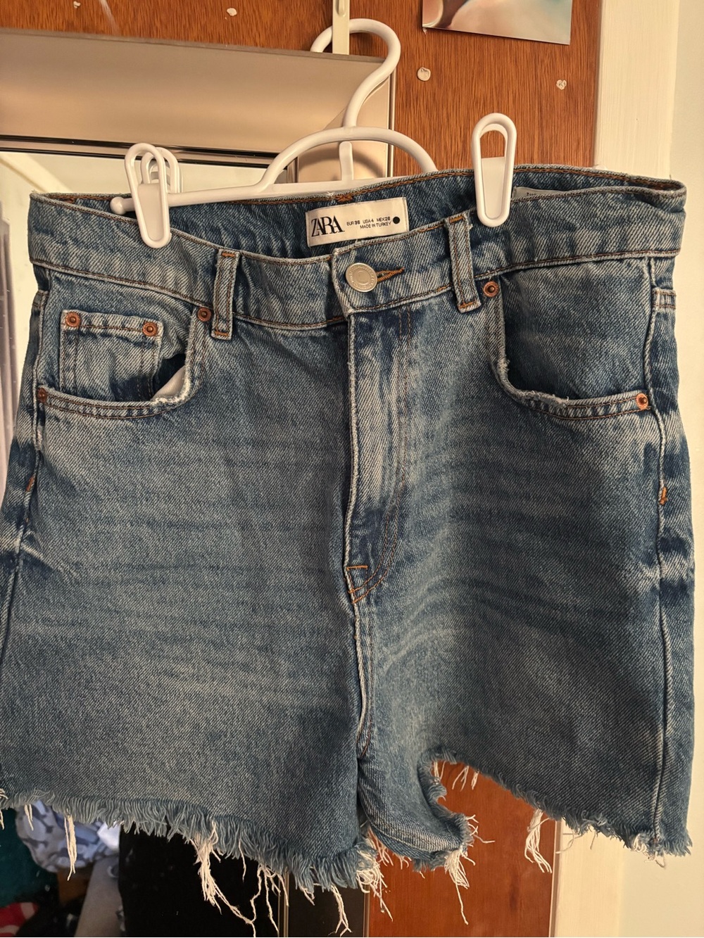 Zara the 90’s Bermuda denim shorts